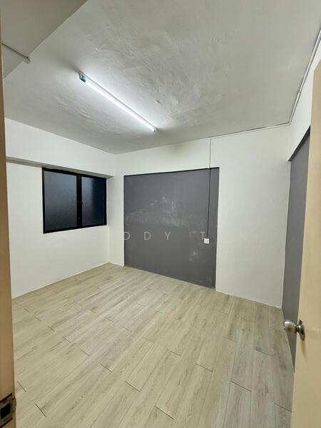 Untuk Dijual - Taman Utama