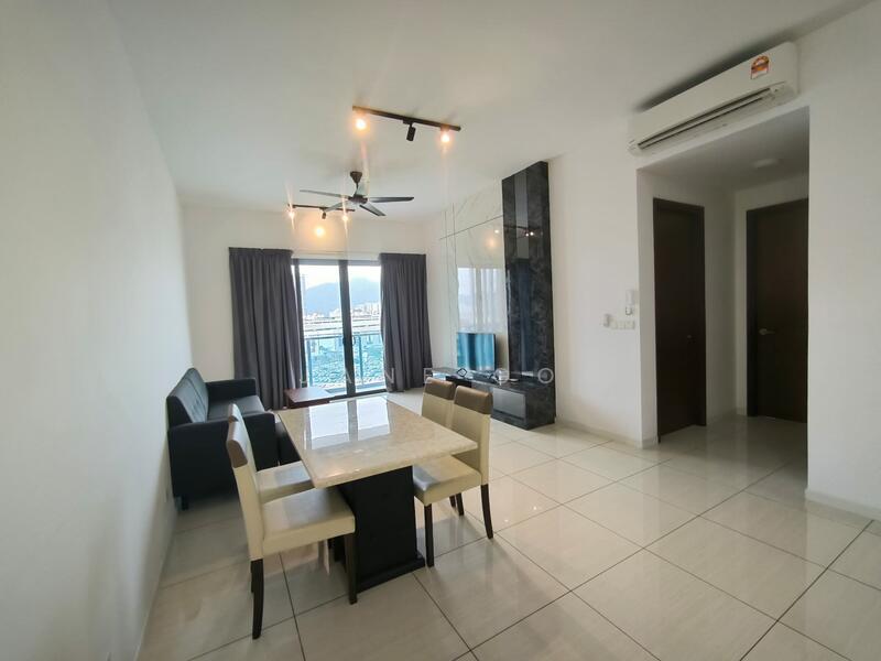 Condominium for Rent at Queens Residences Q1 @ Queens Waterfront - Jane Go - Living Room - PropertyGuru.com.my