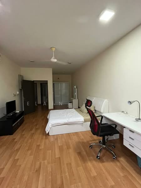 3-storey Terraced House for Rent in Batu Caves (Selangor) - Elaine Lian - Bedroom - PropertyGuru.com.my