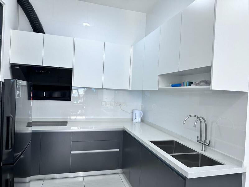 Condominium for Rent at Queens Residences Q2 @ Queens Waterfront - Jane Go - Kitchen - PropertyGuru.com.my