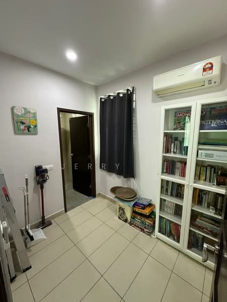 Service Residence for Sale at Setia Tri-angle - Jerry So - Study - PropertyGuru.com.my