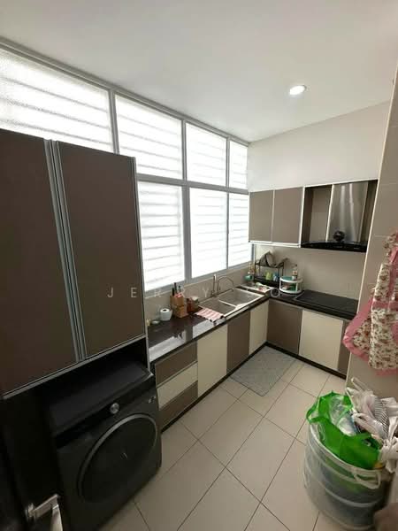 Service Residence for Sale at Setia Tri-angle - Jerry So - Kitchen - PropertyGuru.com.my
