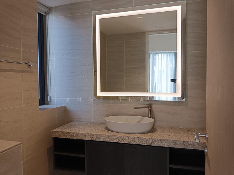 Service Residence for Rent at Star Residences Two - Angelina Erlin - Bathroom - PropertyGuru.com.my