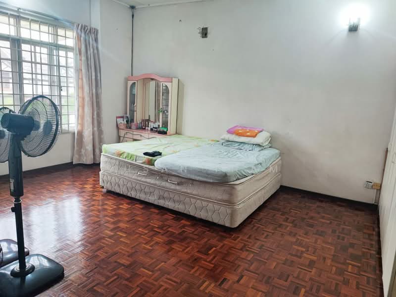 2-storey Terraced House for Sale in SS 23, Taman Sea (Petaling Jaya) - Susan Tham - Bedroom - PropertyGuru.com.my