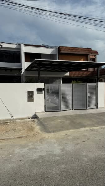 Taman Teluk Molek untuk Untuk Dijual - RM 1,490,000, Mac 2026 - Exterior - PropertyGuru.com.my