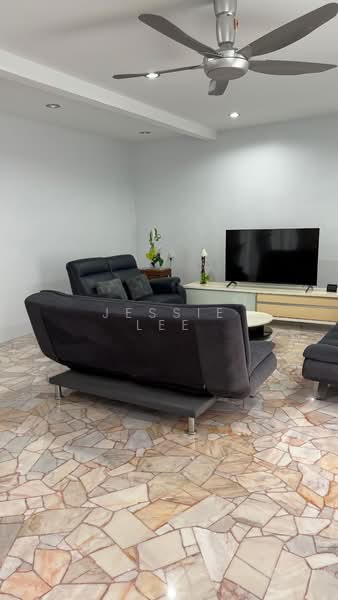 Taman Teluk Molek untuk Untuk Dijual - RM 1,490,000, Mac 2026 - Living Room - PropertyGuru.com.my