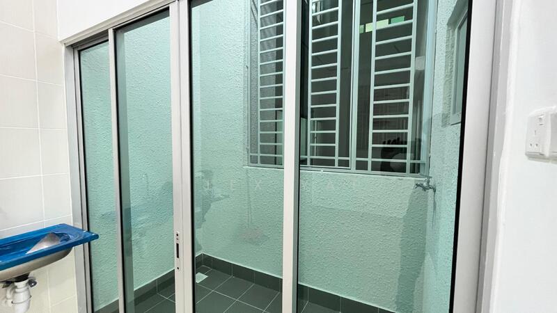 Service Residence for Sale at Serviced Residence @ Razak City Residences (RC Residences) - Alex Yap - Bathroom - PropertyGuru.com.my