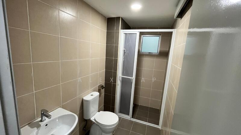 Service Residence for Sale at Serviced Residence @ Razak City Residences (RC Residences) - Alex Yap - Bathroom - PropertyGuru.com.my