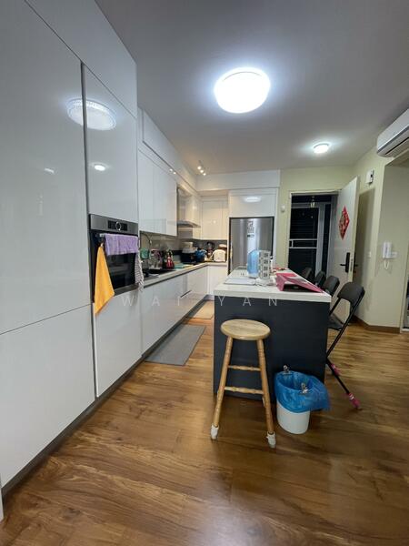 Signature Kitchen Cabinet