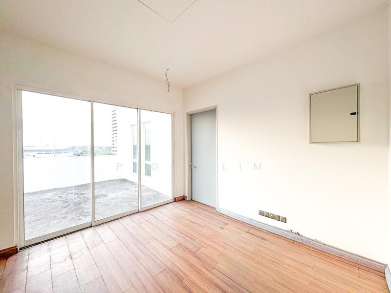 Untuk Dijual - 2.5 Storey Bungalow House for Sale @ Laman Vista Alam, Bandar Bukit Raja