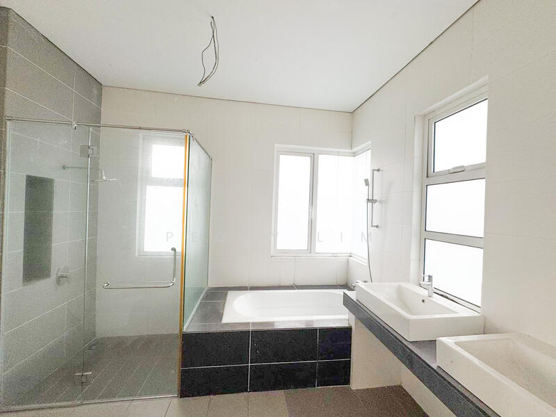 Untuk Dijual - 2.5 Storey Bungalow House for Sale @ Laman Vista Alam, Bandar Bukit Raja