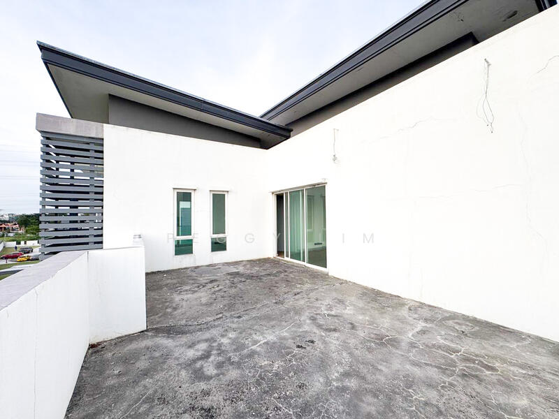 Untuk Dijual - 2.5 Storey Bungalow House for Sale @ Laman Vista Alam, Bandar Bukit Raja