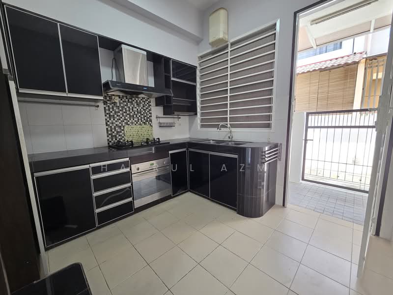 2-storey Terraced House for Rent in Alam Impian (Shah Alam) - Hairul Azmi - Kitchen - PropertyGuru.com.my