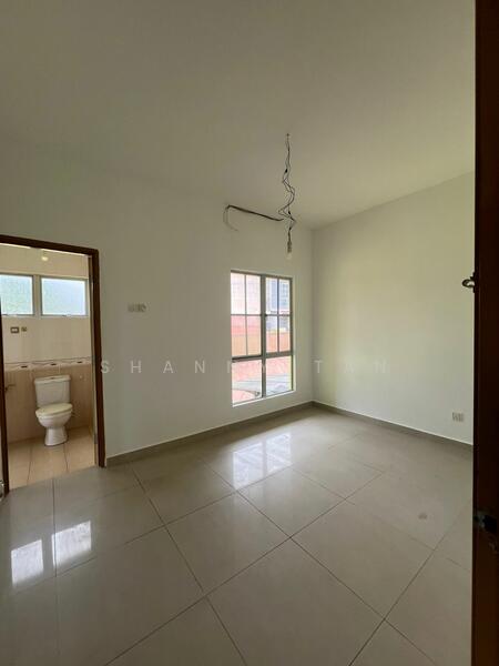 Rumah Berkembar untuk Dijual di Taman Minang Ria (Cheras) - Shanny Tan - Bathroom - PropertyGuru.com.my