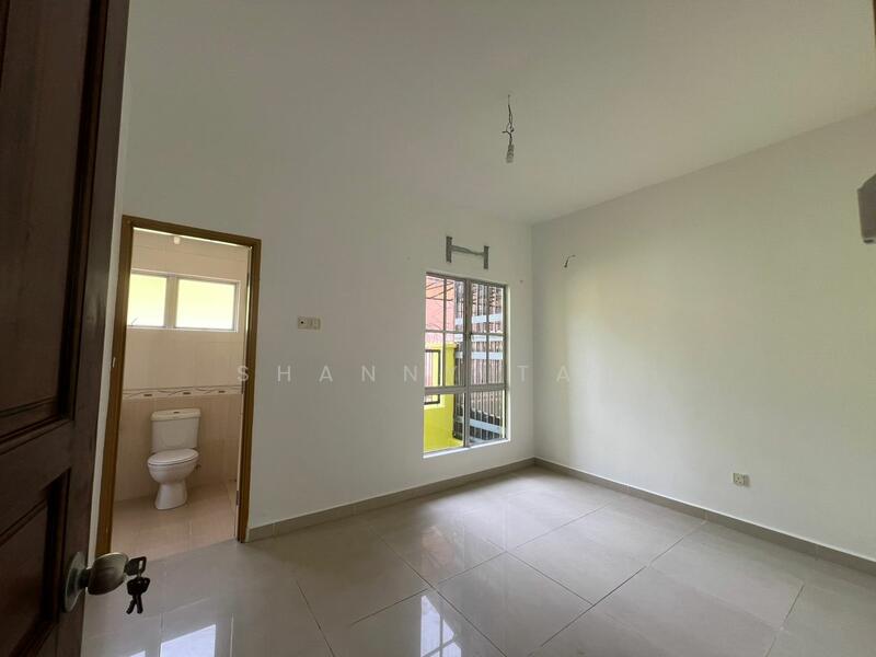 Rumah Berkembar untuk Dijual di Taman Minang Ria (Cheras) - Shanny Tan - Bathroom - PropertyGuru.com.my
