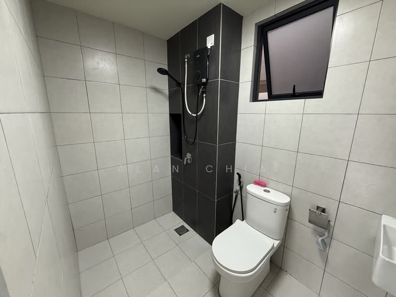 Service Residence for Rent at D'Cosmos Residences - Alan Chia - Bathroom - PropertyGuru.com.my