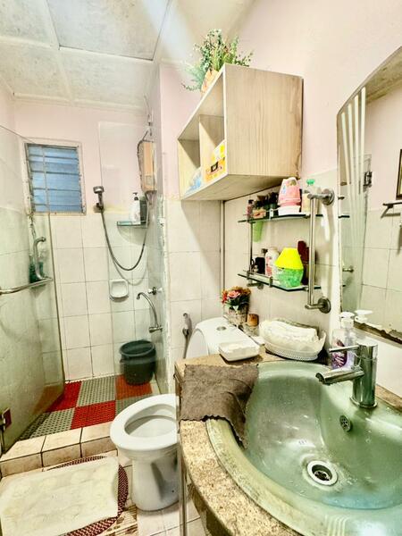 Condominium for Sale at D'Rimba - Kar Hooi - Bathroom - PropertyGuru.com.my
