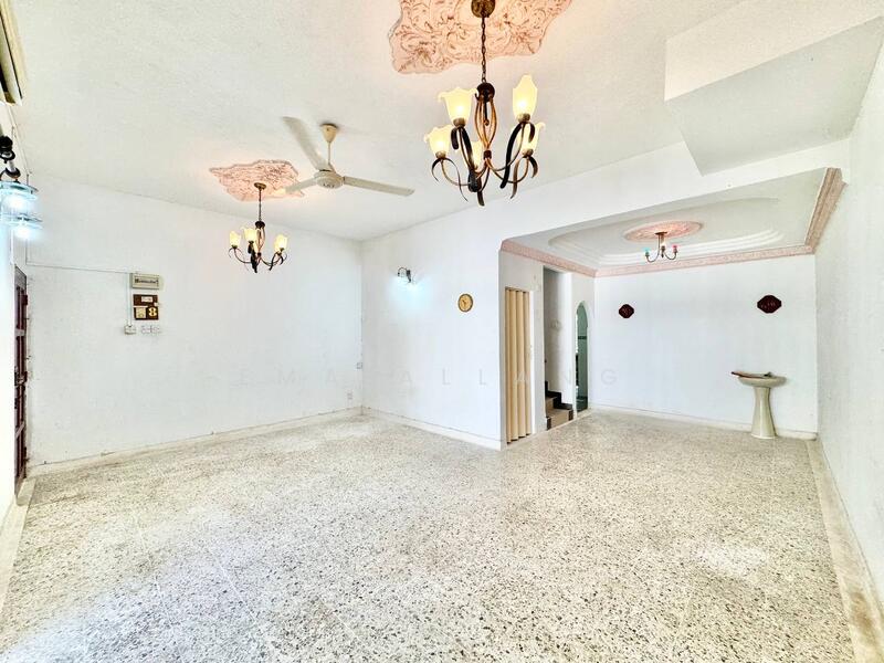2-storey Terraced House for Sale in Klang Selatan (Klang) - EMA ALLANG - Living Room - PropertyGuru.com.my