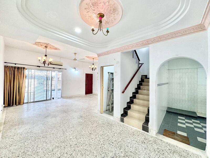 2-storey Terraced House for Sale in Klang Selatan (Klang) - EMA ALLANG - Living Room - PropertyGuru.com.my