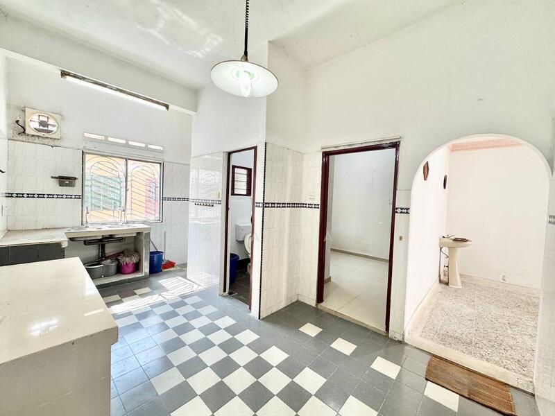 2-storey Terraced House for Sale in Klang Selatan (Klang) - EMA ALLANG - Kitchen - PropertyGuru.com.my