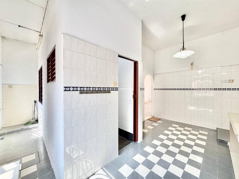 2-storey Terraced House for Sale in Klang Selatan (Klang) - EMA ALLANG - Kitchen - PropertyGuru.com.my