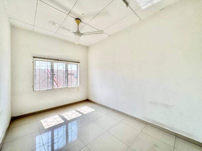 2-storey Terraced House for Sale in Klang Selatan (Klang) - EMA ALLANG - Bedroom - PropertyGuru.com.my