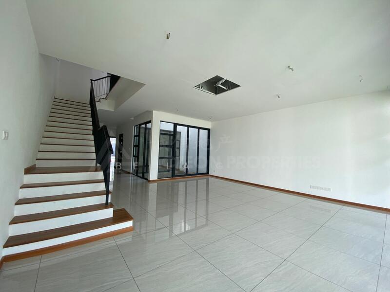 Terraced House for Sale in Leisure Farm (Gelang Patah) - Bella Goh - Living Room - PropertyGuru.com.my
