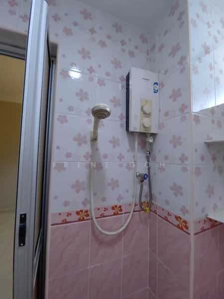 Pangsapuri untuk Dijual di Kayangan Puri Mutiara (KPM) - Irene Goh - Bathroom - PropertyGuru.com.my