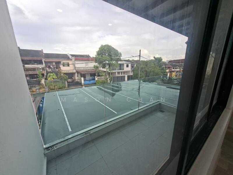 Master bedroom balcony