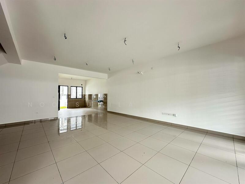 Untuk Dijual - Elmina Green Seven