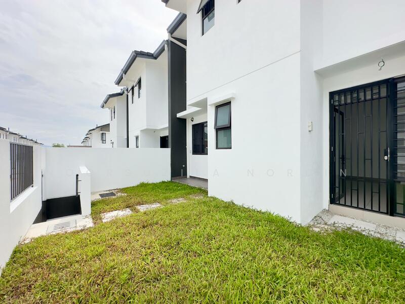 Untuk Dijual - Elmina Green Seven