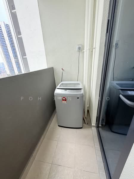 Servis Apartment untuk Disewa di Baron Residence @ Lake City - Bowie Liao - Balcony - PropertyGuru.com.my