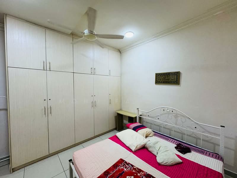 2-storey Terraced House for Sale in Denai Alam (Shah Alam) - Mohd Fadzli - Bedroom - PropertyGuru.com.my