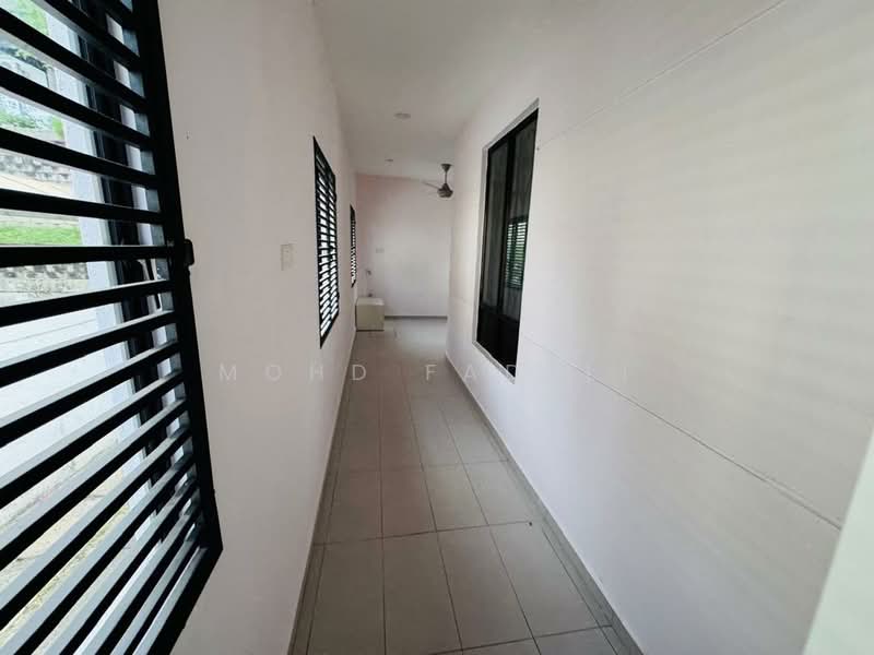 2-storey Terraced House for Sale in Denai Alam (Shah Alam) - Mohd Fadzli - Corridor - PropertyGuru.com.my