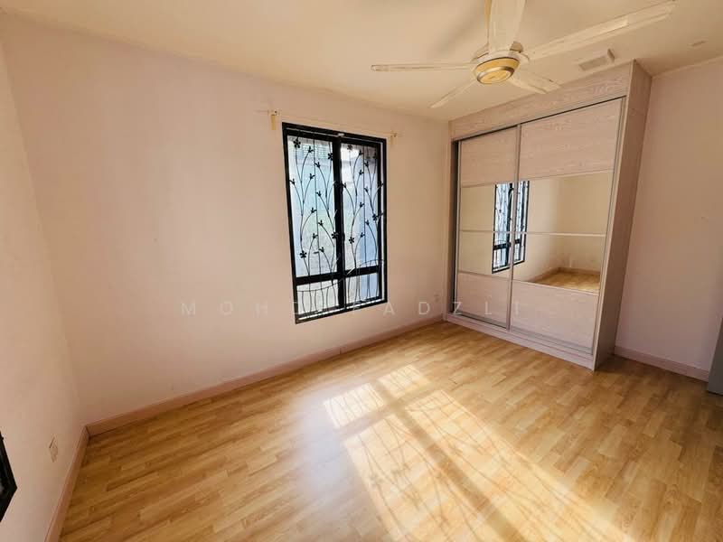 2-storey Terraced House for Sale in Denai Alam (Shah Alam) - Mohd Fadzli - Bedroom - PropertyGuru.com.my