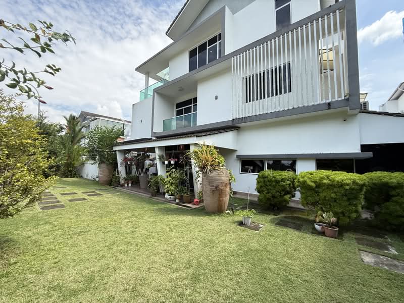 Semi-Detached House for Sale in Taman Damai Utama (Bandar Kinrara) - Edwin Chang - Exterior - PropertyGuru.com.my