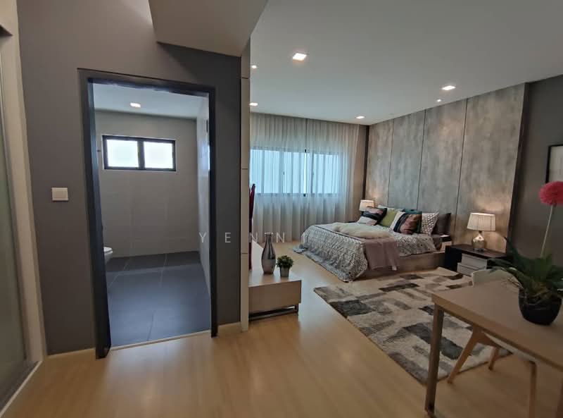 3-storey Terraced House for Sale in Selayang (Selangor) - Yenni . - Bedroom - PropertyGuru.com.my