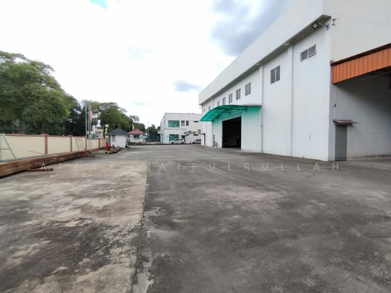 Factory for Sale in Seksyen 33 (Shah Alam) - Aizat Saifulrullah - Exterior - PropertyGuru.com.my