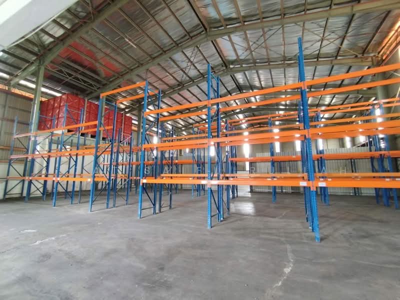 Factory for Sale in Seksyen 33 (Shah Alam) - Aizat Saifulrullah - Interior - PropertyGuru.com.my