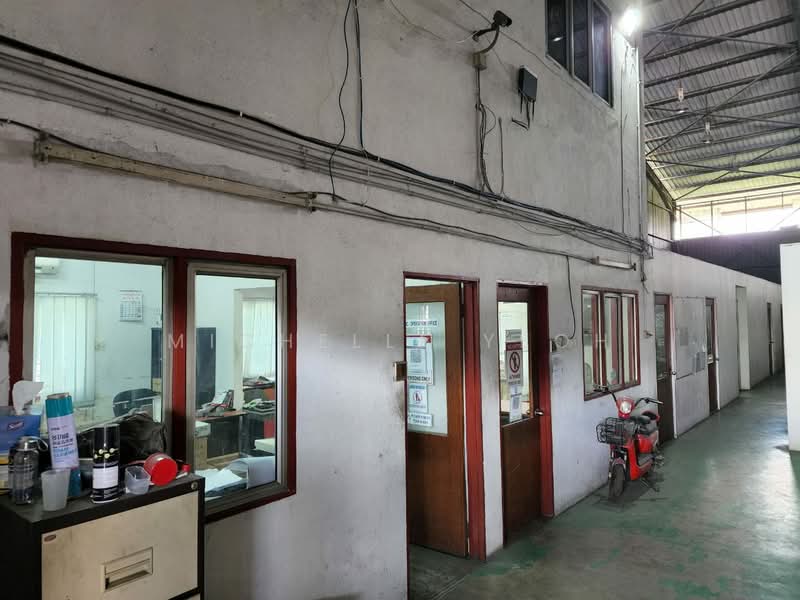 Kilang untuk Disewa di Subang Jaya (Selangor) - Michelle Yeoh - Corridor - PropertyGuru.com.my