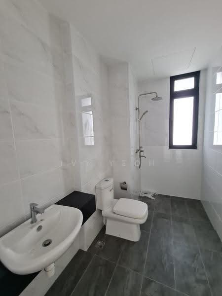 Kondominium untuk Dijual di Grace Residence - Ivy Yeoh - Bathroom - PropertyGuru.com.my