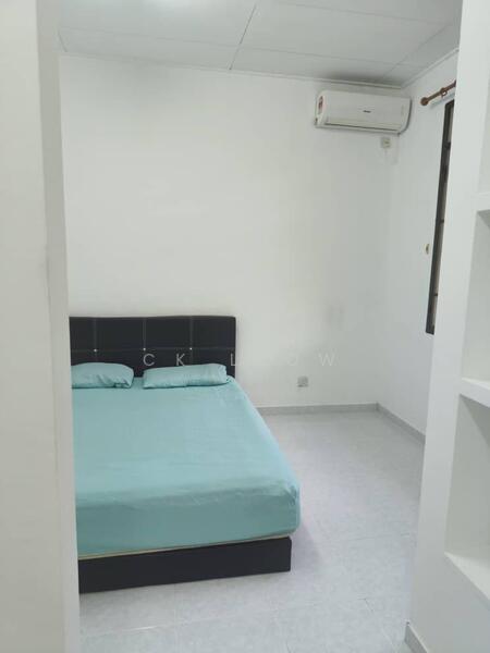 Untuk Disewa - Double storey house for rent at ehsan jaya