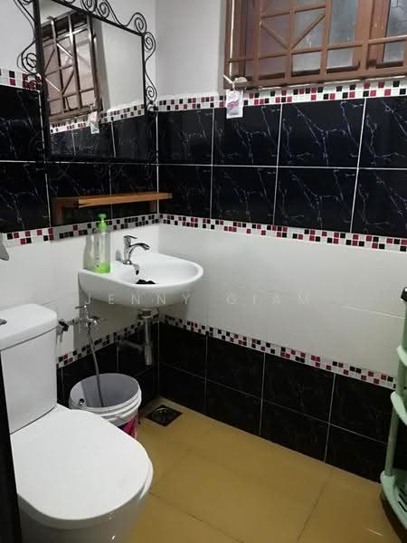 Condominium for Rent at Palm Spring @ Damansara - Jenny Giam - Bathroom - PropertyGuru.com.my