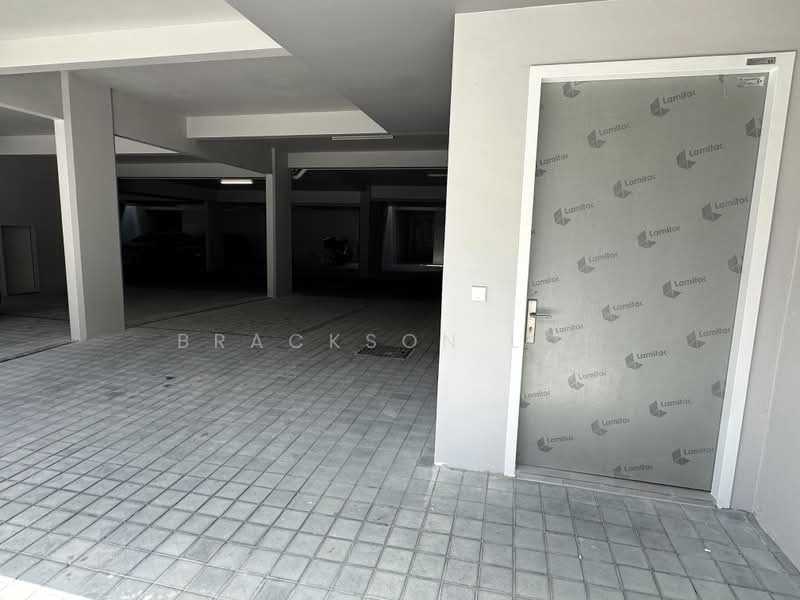 Terraced House for Sale in Taman Melawati (Ulu Kelang) - Brackson Loh - Car Park - PropertyGuru.com.my