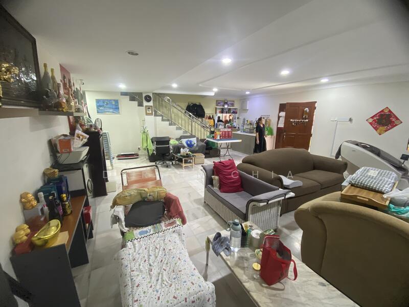 Rumah Teres 2 Tingkat untuk Dijual di Taman Melur (Ampang) - Darren Chia - Living Room - PropertyGuru.com.my
