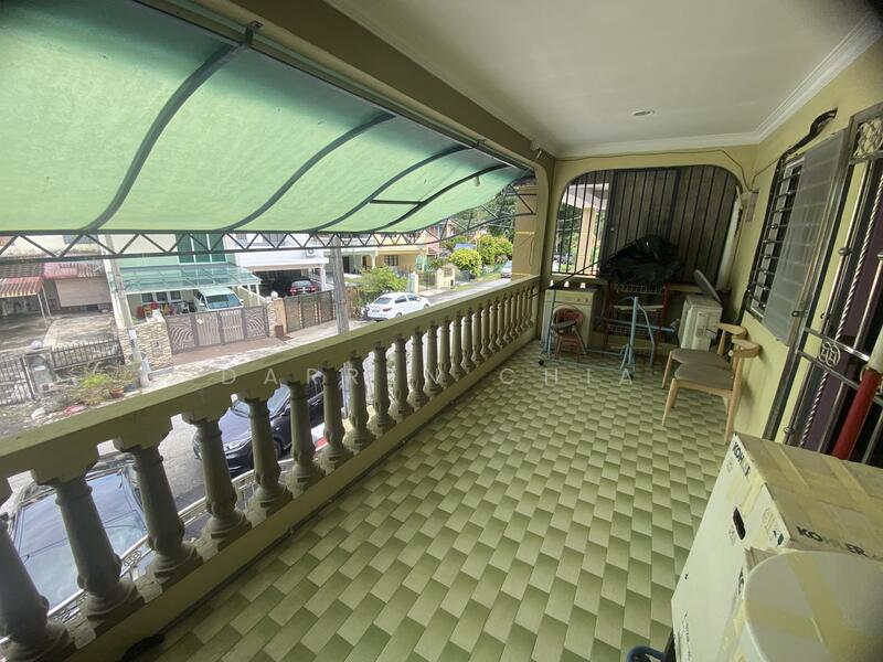 Rumah Teres 2 Tingkat untuk Dijual di Taman Melur (Ampang) - Darren Chia - Balcony - PropertyGuru.com.my