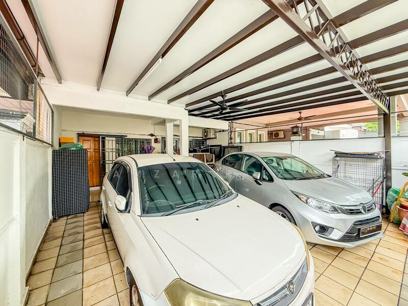 2-storey Terraced House for Sale in Taman Rakan (Kajang) - Amzar Faiz - Car Park - PropertyGuru.com.my
