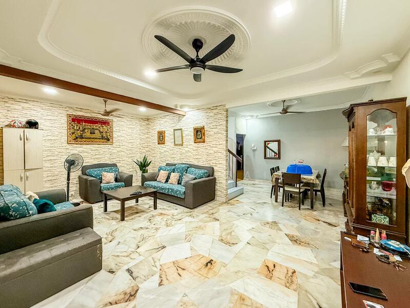 2-storey Terraced House for Sale in Taman Rakan (Kajang) - Amzar Faiz - Living Room - PropertyGuru.com.my