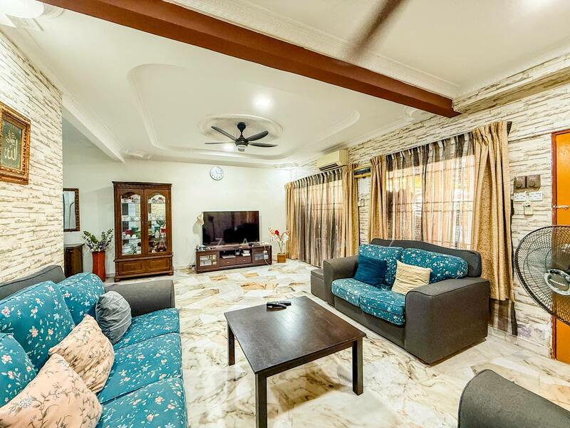 2-storey Terraced House for Sale in Taman Rakan (Kajang) - Amzar Faiz - Living Room - PropertyGuru.com.my