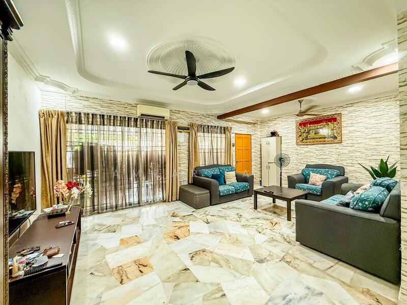2-storey Terraced House for Sale in Taman Rakan (Kajang) - Amzar Faiz - Living Room - PropertyGuru.com.my